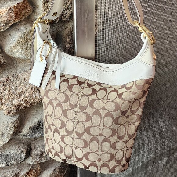 COACH J0768-11437 Signature Duff Bucket Shoulder Bag - Picture 2 of 16